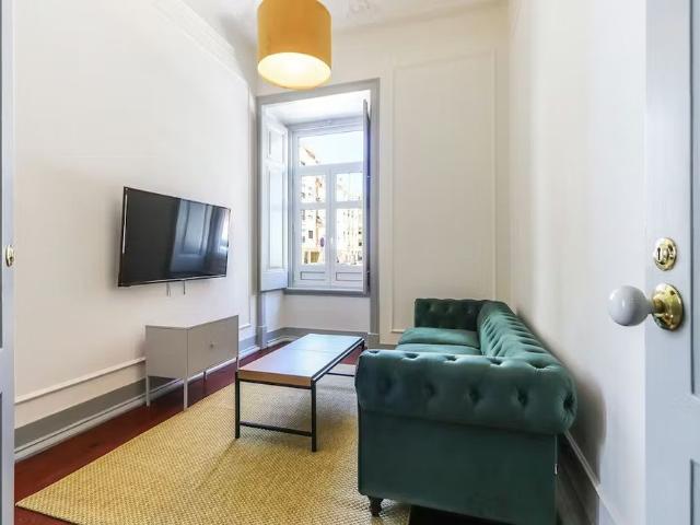 Apartamento alugar em Santo Condestável, Lisboa