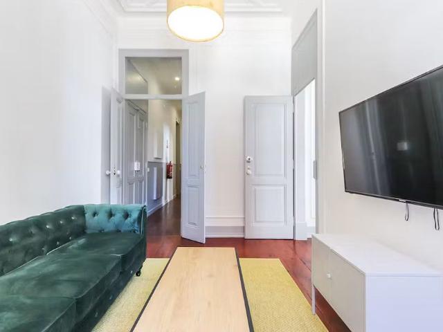 Apartamento alugar em Santo Condestável, Lisboa