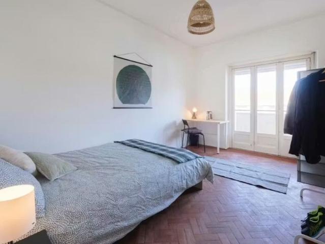 Apartamento alugar em São Francisco Xavier, Lisboa