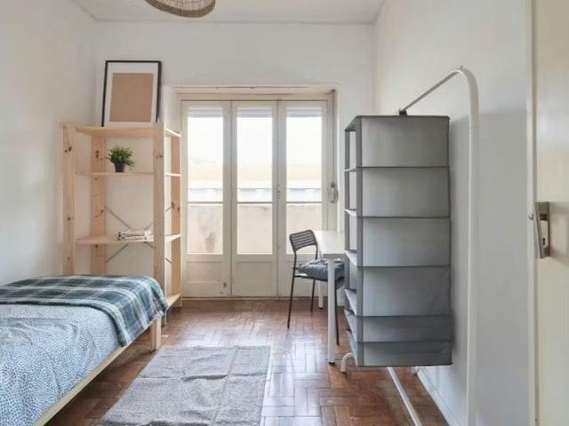 Apartamento alugar em São Francisco Xavier, Lisboa