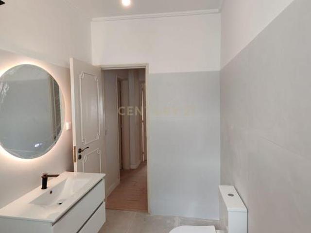 Apartamento alugar em Bairro de Campolide, Lisboa