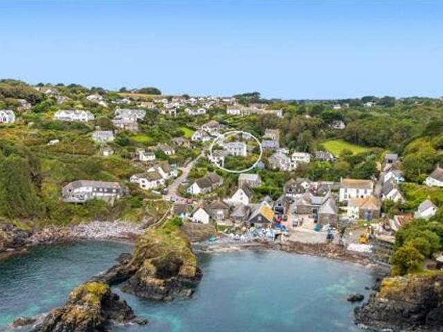 House for sale in Helston, Cornwall