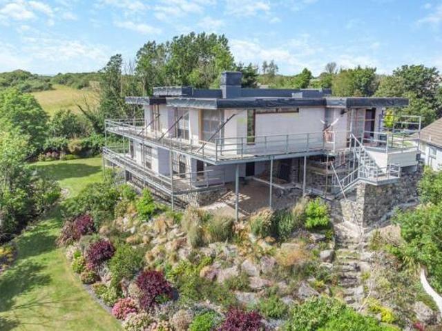 House for sale in Helston, Cornwall