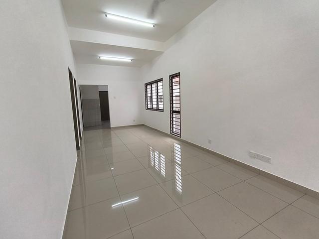 Terraced House for rent in Bandaraya Klang, Klang
