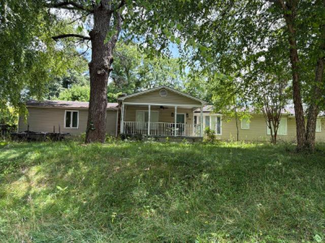 House for sale in Bridgeport, Alabama