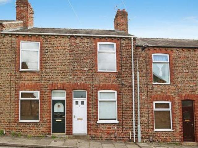 House for sale in High Field, York