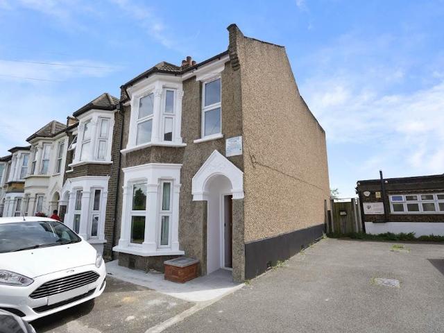 Apartment for rent in Leyton, Greater London