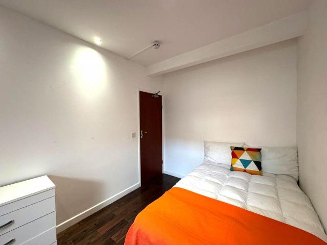 Room for rent in Harlesden, Greater London