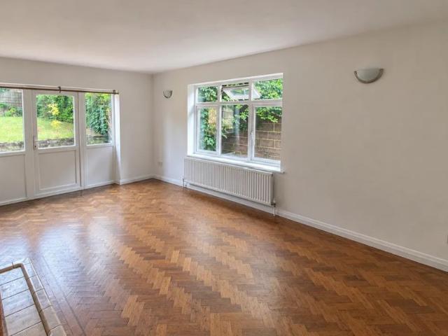 House for rent in Nork, Red Hill