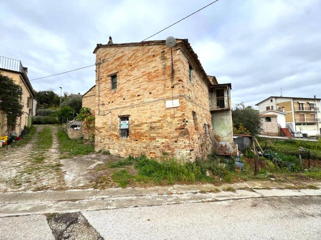 Rustico in vendita a Marche, Fermo