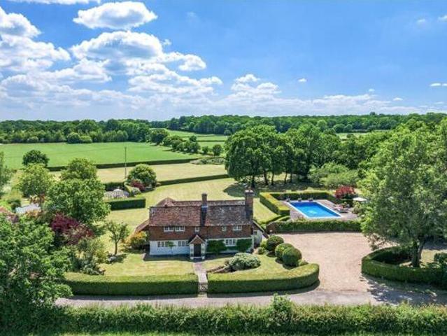 House for sale in Horsham, West Sussex