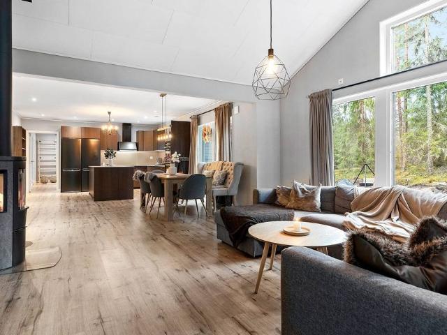 Hus hyra i Forshaga, Värmland