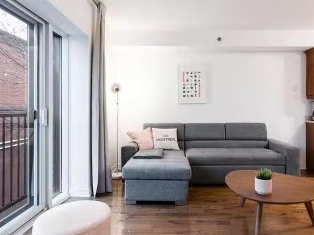 Apartment for rent in St. Leonard's, Quebec