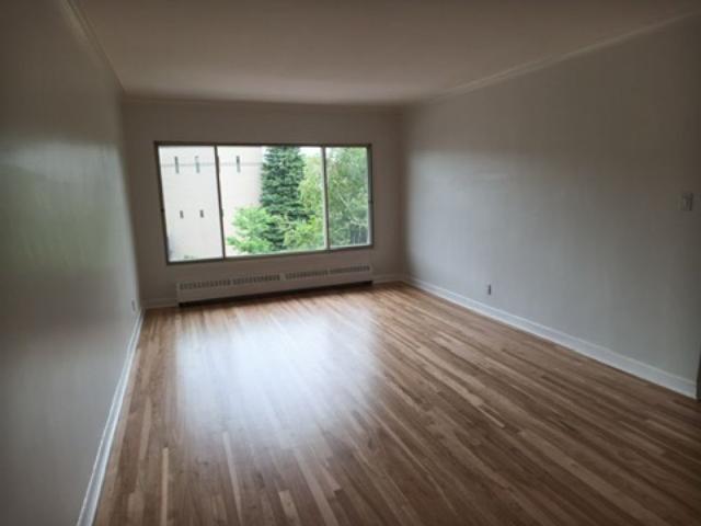 Apartment for rent in Hampstead, Quebec