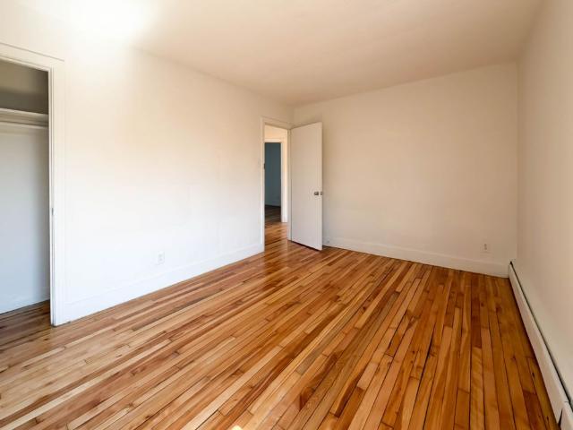 Apartment for rent in Saint-Laurent, Montréal