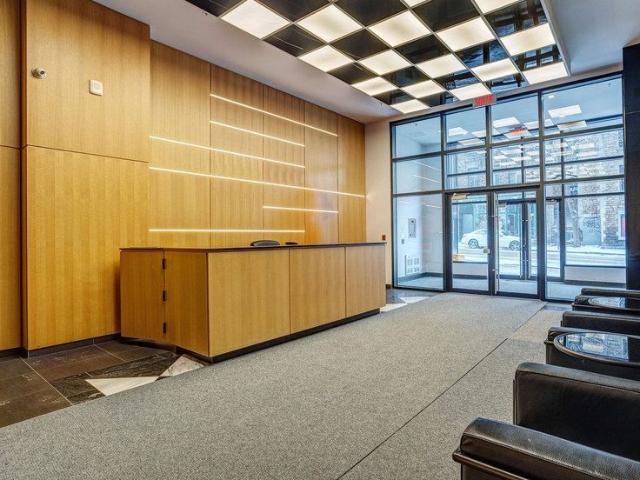 House for rent in Quartier des Spectacles, Montréal