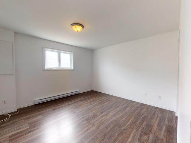 Apartment for rent in Havre-Saint-Pierre, Côte-Nord