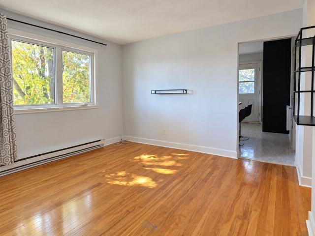 Apartment for rent in St. Leonard's, Quebec