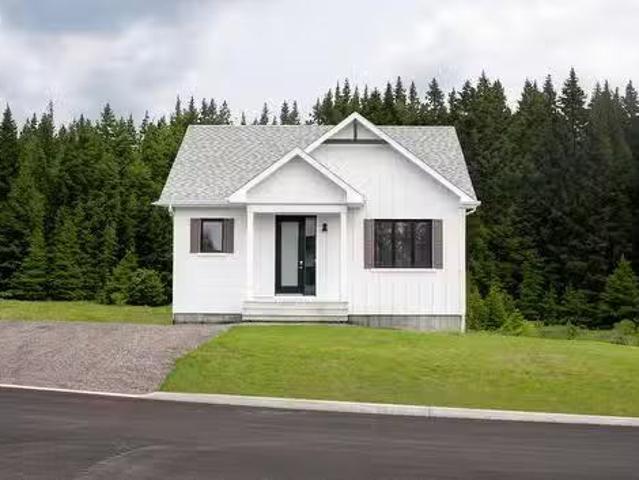 House for sale in Val-alain, Quebec