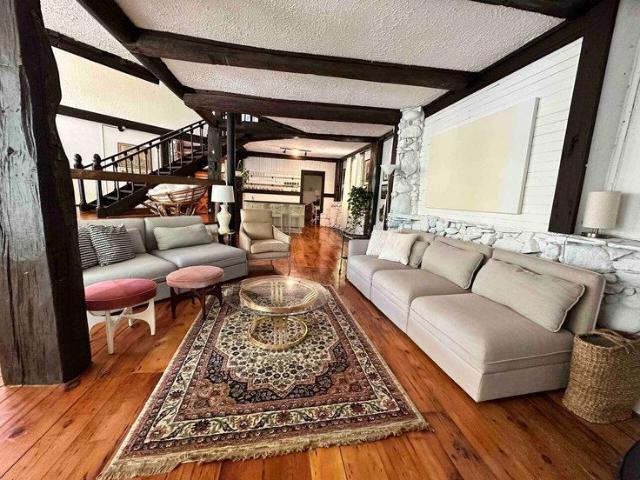 House for rent in Les Collines-de-l'outaouais, Quebec