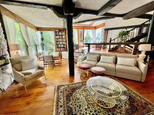 House for rent in Les Collines-de-l'outaouais, Quebec