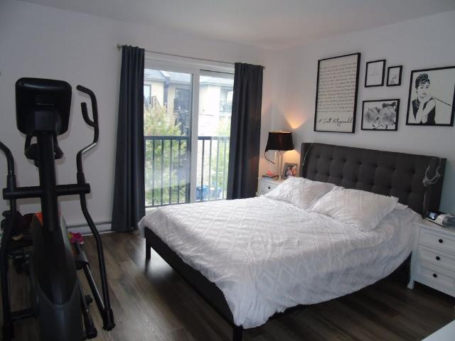 Apartment for rent in Sainte-Dorothée, Laval (région administrative)