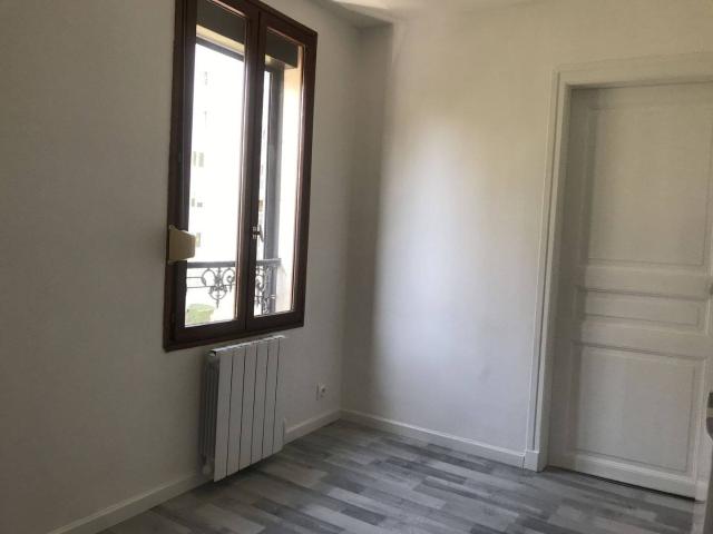Studio location à La Neuvillette, Reims