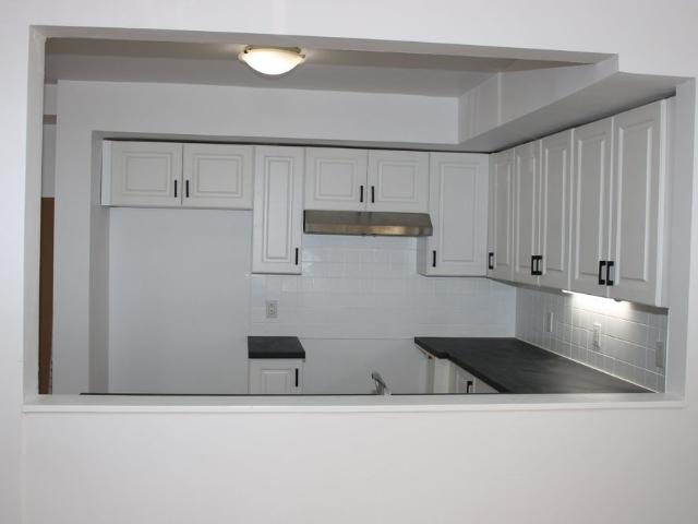 House for rent in Dollard-des-ormeaux, Quebec