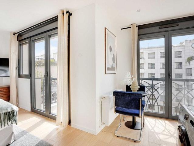 Studio location à Nanterre, Levallois-perret