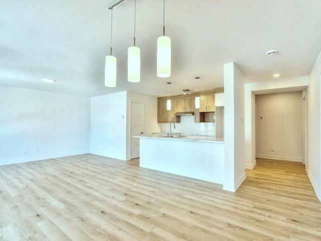 Apartment for rent in St-jacques, Quebec