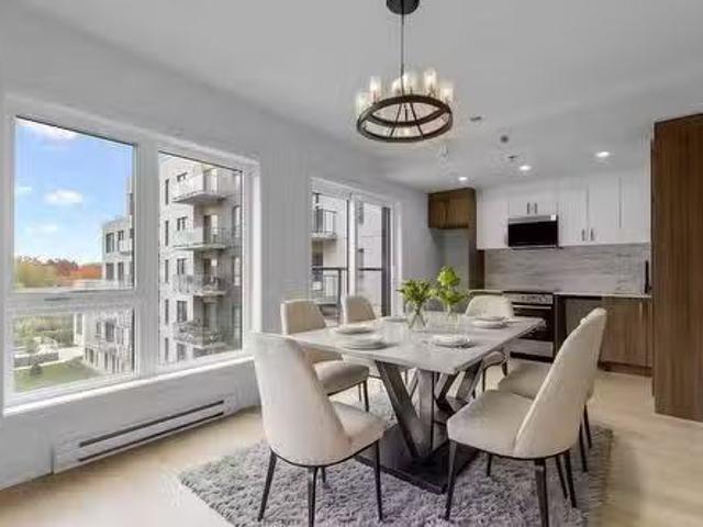 Condo for sale in Saint Laurent