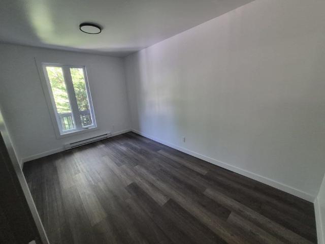 Apartment for rent in Les Moulins, Quebec