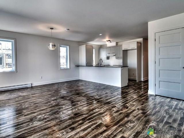 Apartment for rent in Sainte-Rose, Laval (région administrative)