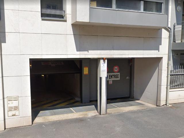 Garage location à Reims