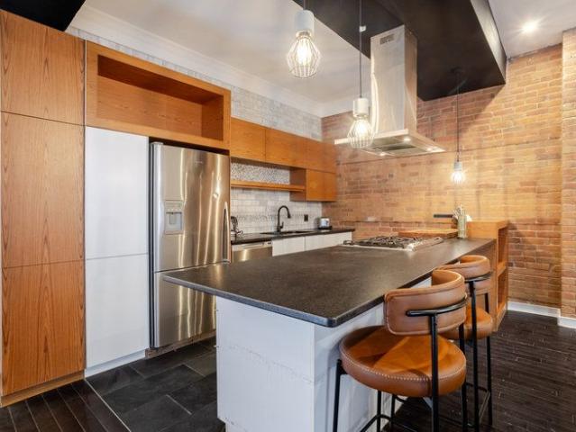 House for rent in Ville-Marie, Montréal