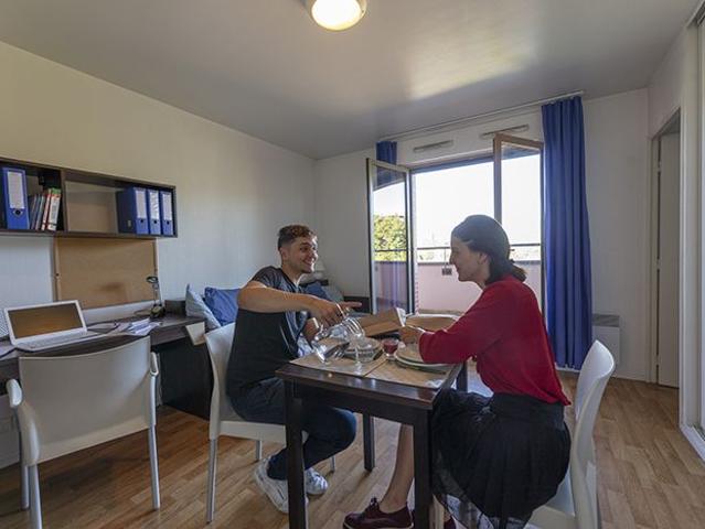 Studio location à Nanterre, Rueil-malmaison