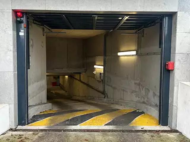 Garage vente à Nanterre, Rueil-malmaison