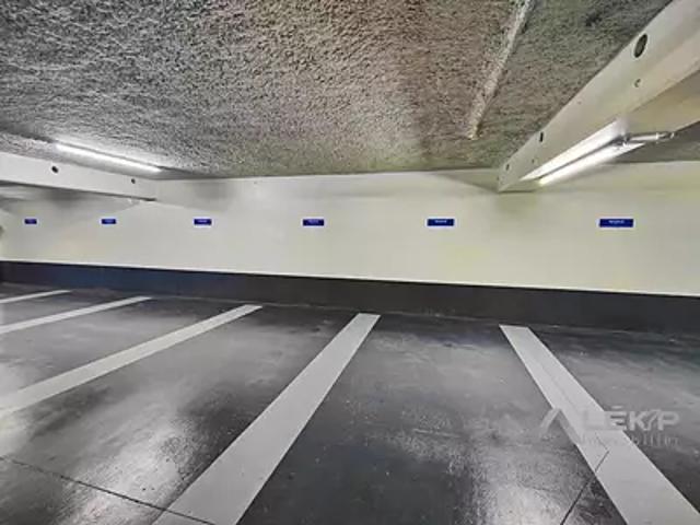 Garage location à Village Centre-ville, Rueil-Malmaison