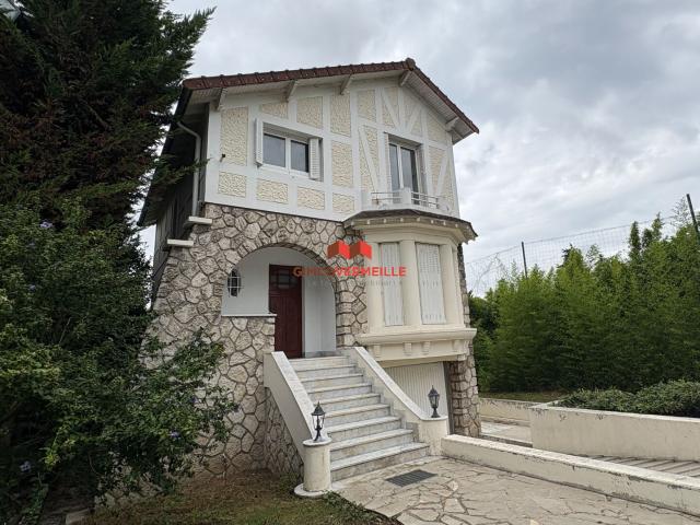 Maison location à Nanterre, Rueil-malmaison