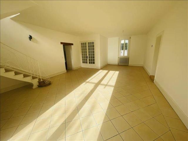Maison location à Ruelle-sur-Touvre, Charente
