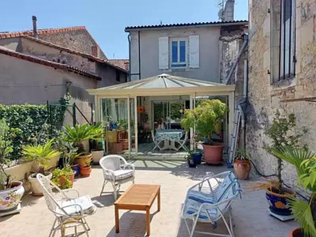 Maison vente à Confolens, Ruffec