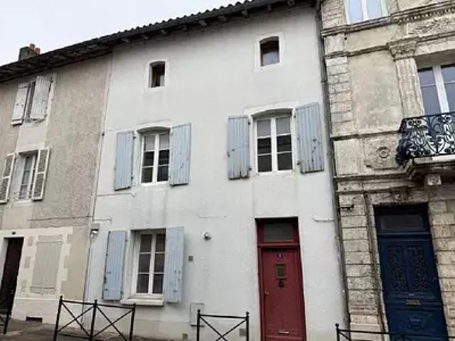 Maison vente à Confolens, Ruffec