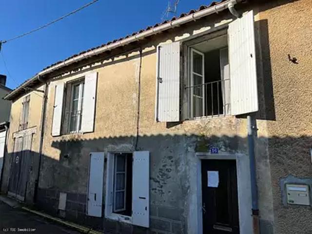 Maison vente à Confolens, Ruffec