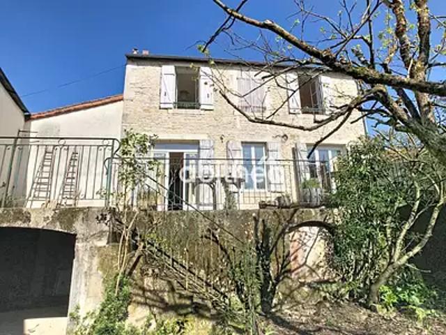 Maison vente à Ruffec, Charente