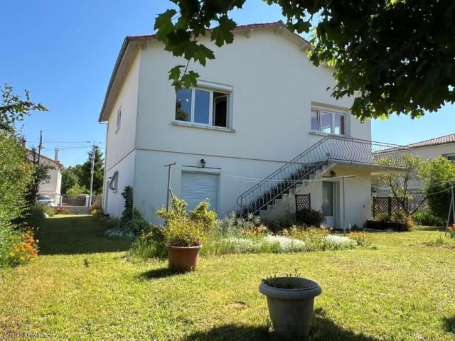 Maison vente à Ruffec, Charente