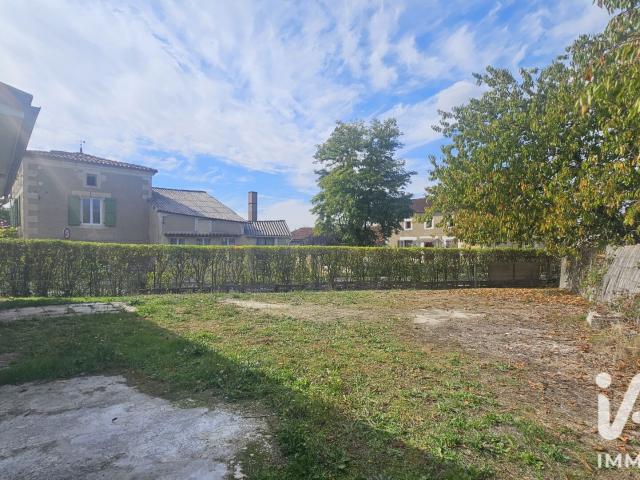 Maison vente à Ruffec, Charente