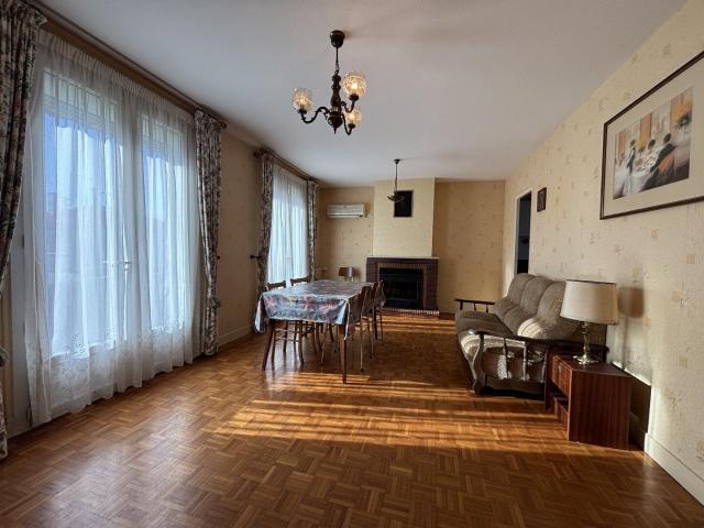 Maison vente à Confolens, Ruffec