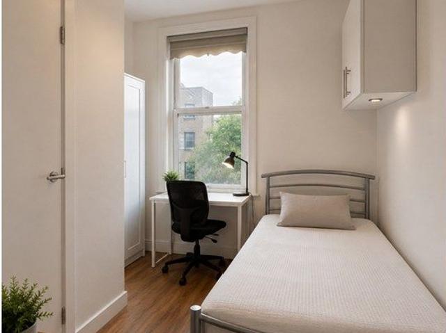 Room for rent in Barnsbury, Greater London