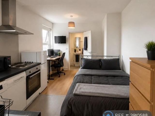 House for rent in Barnsbury, Greater London