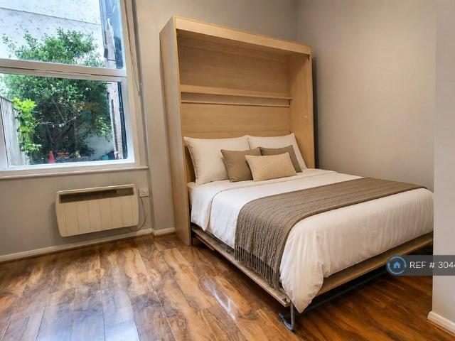 Apartment for rent in Barnsbury, Greater London